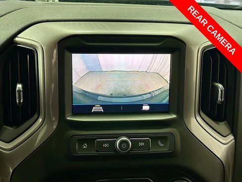 Used 2020 Chevrolet Silverado 1500 Custom w/ Custom Value Package image 14