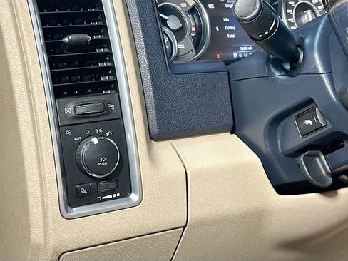 Used 2018 RAM 3500 Laramie Longhorn image 11