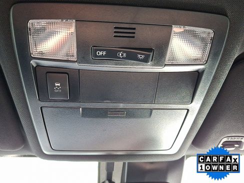 Used 2019 Toyota Tacoma TRD Sport image 34