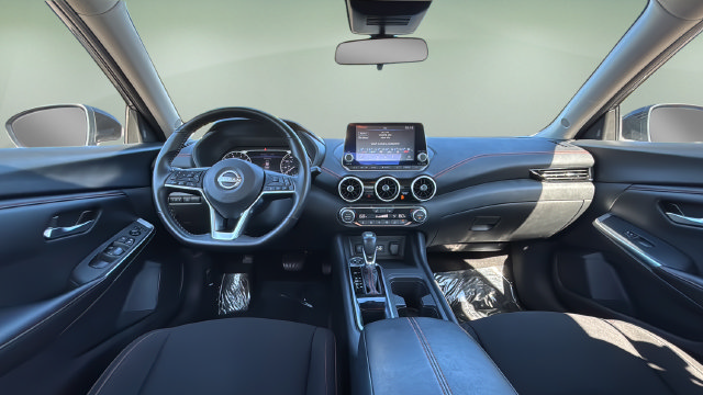 Used 2025 Nissan Sentra SR FWD image 16