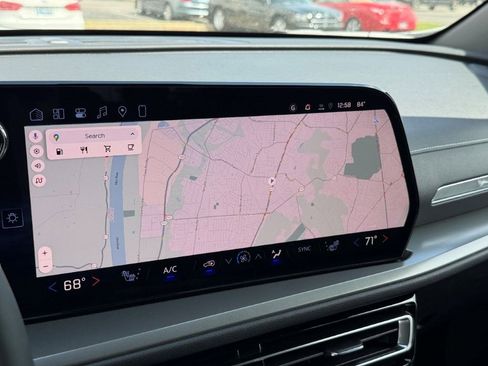 New 2026 Chevrolet Traverse LT w/ Sun and Wheel Package image 22