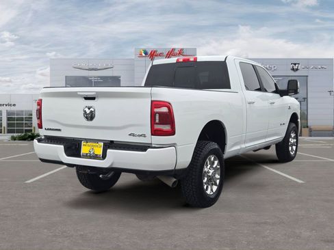 Used 2024 RAM 2500 Laramie AWD/4WD image 5