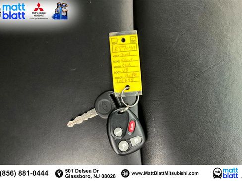 Used 2004 Chevrolet SSR w/ Preferred Equipment Group image 12