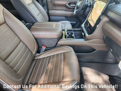 New 2026 GMC Yukon XL Denali Ultimate w/ LPO, Floor Liner Package AWD/4WD image 10