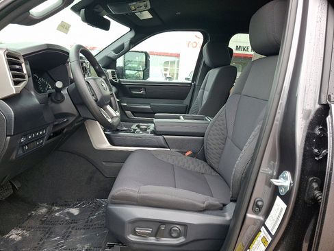 New 2026 Toyota Tundra SR5 AWD/4WD image 11