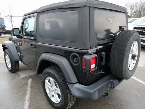 Used 2020 Jeep Wrangler Sport image 9