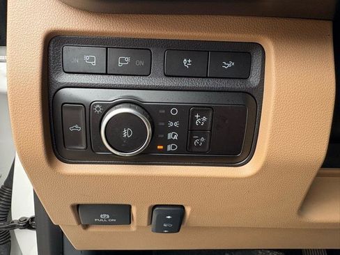 Used 2023 Ford F350 Lariat w/ Lariat Ultimate Package image 31