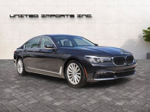 Used 2018 BMW 740i RWD image 7