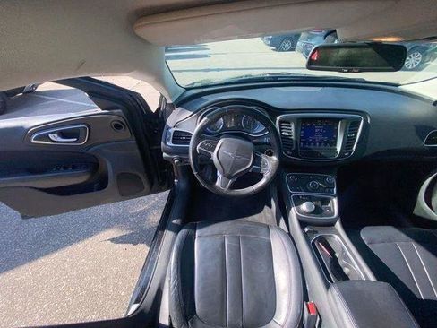 Used 2015 Chrysler 200 Limited w/ Convenience Group FWD image 30