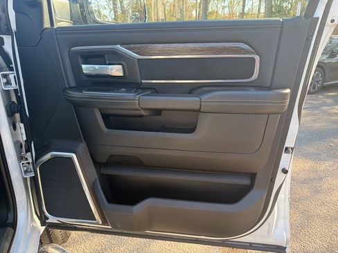 Used 2021 RAM 2500 Laramie image 30