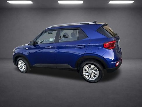 Used 2020 Hyundai Venue SEL FWD image 22