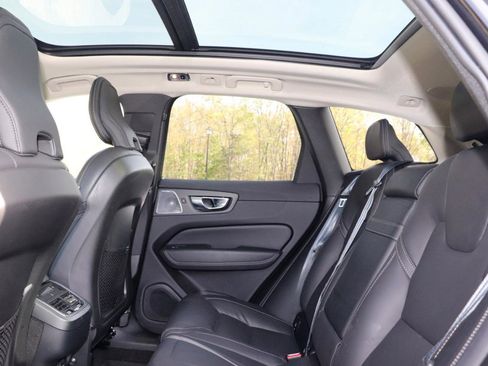 Used 2021 Volvo XC60 T6 Inscription w/ Advanced Package image 15