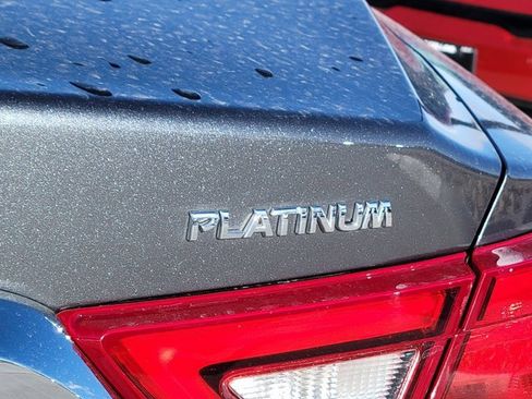 Used 2017 Nissan Maxima Platinum image 14