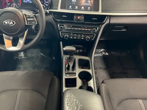 Used 2020 Kia Optima LX image 12