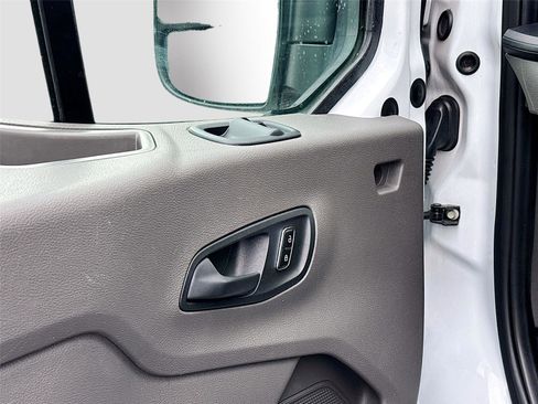 Used 2023 Ford Transit 350 XLT image 19