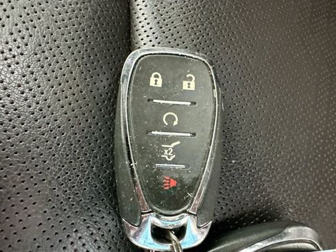 Used 2023 Chevrolet Traverse High Country w/ LPO, Floor Liner Package AWD/4WD image 17