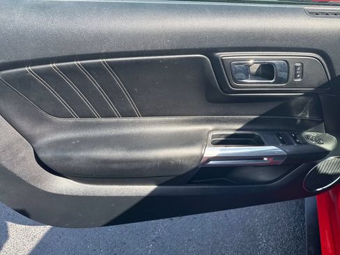 Used 2015 Ford Mustang Premium RWD image 11