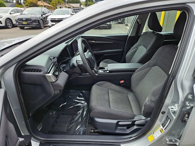 Used 2025 Toyota Camry LE FWD image 19