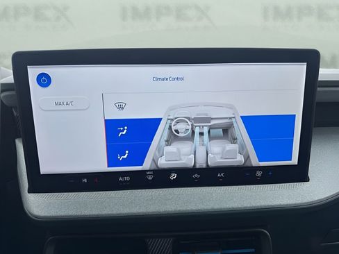 Used 2025 Ford Maverick XLT w/ Equipment Group 302A image 17