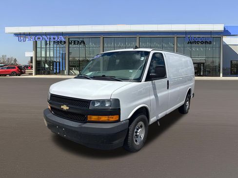Used 2019 Chevrolet Express 3500 w/ Driver Convenience Package RWD image 1