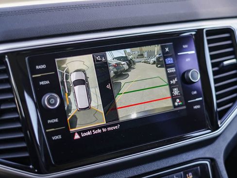 Used 2018 Volkswagen Atlas SEL Premium image 27