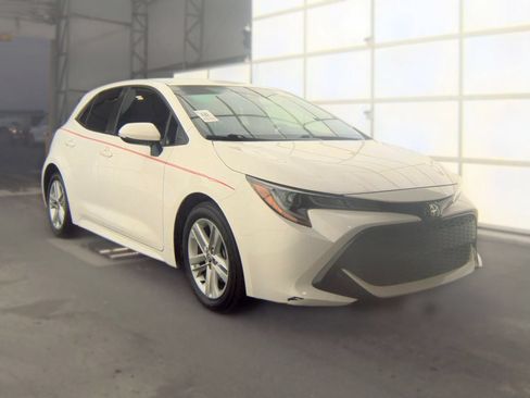 Used 2022 Toyota Corolla SE FWD image 3