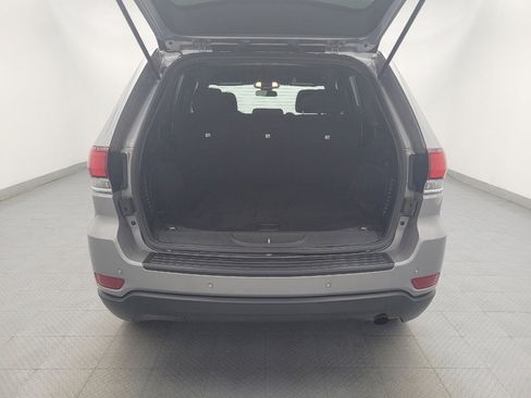 Used 2020 Jeep Grand Cherokee Laredo image 29