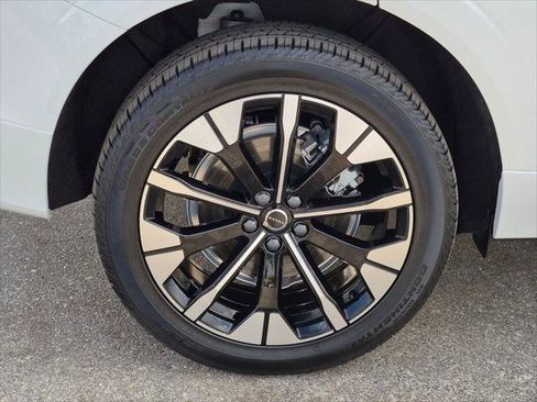 Used 2026 Volvo XC60 T8 Plus w/ Protection Package Premier AWD/4WD image 9