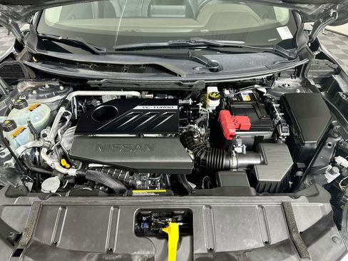 Used 2023 Nissan Rogue SV FWD image 33