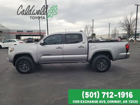 Used 2020 Toyota Tacoma SR5 image 8