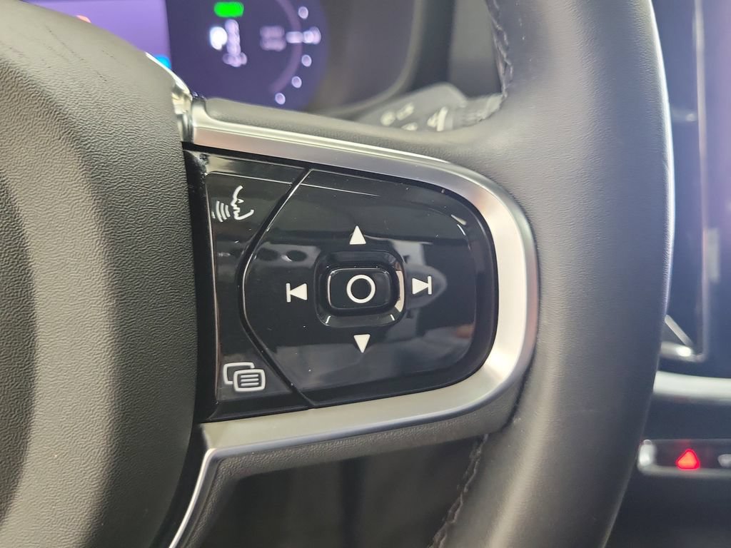 Used 2025 Volvo S60 T8 Plus AWD/4WD image 23