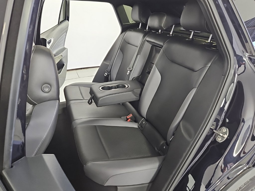 Used 2023 Volkswagen ID.4 S RWD image 21