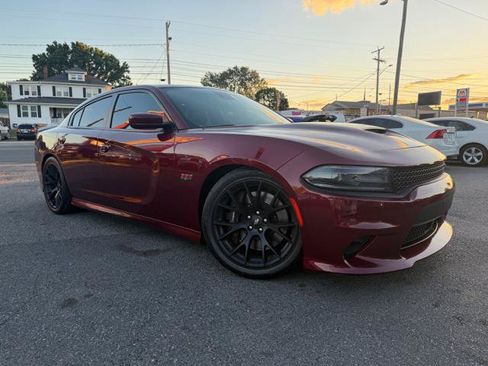 Used 2018 Dodge Charger R/T Scat Pack w/ Dynamics Package RWD image 3
