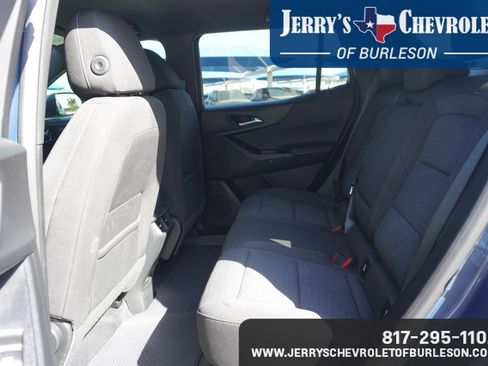 Used 2025 Chevrolet Equinox LT image 6