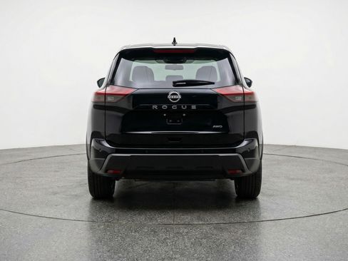 Used 2025 Nissan Rogue SV image 7