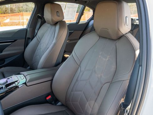 Used 2024 BMW 530i w/ Executive Package RWD image 19