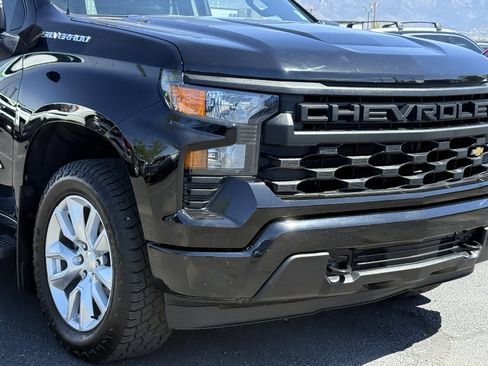 Used 2024 Chevrolet Silverado 1500 Custom image 2