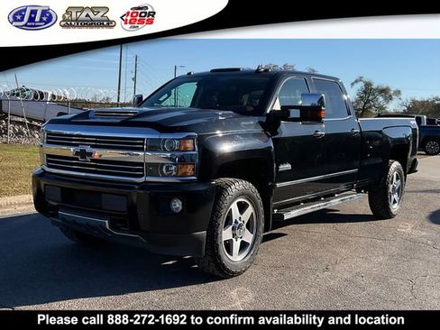 Used 2017 Chevrolet Silverado 2500 High Country image 3