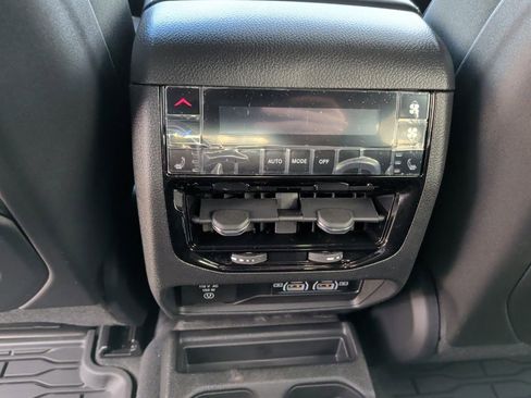 New 2025 Jeep Grand Cherokee L Limited image 48