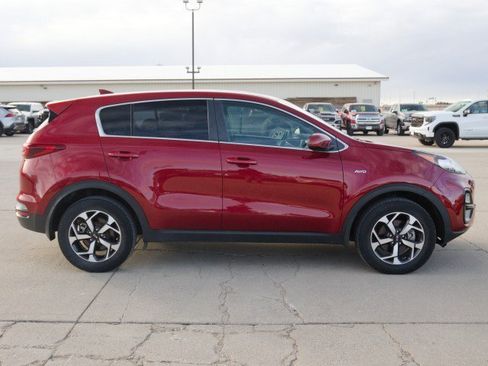 Used 2020 Kia Sportage LX image 4
