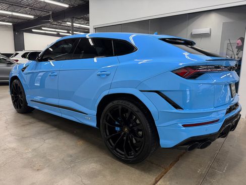 Used 2023 Lamborghini Urus S image 6