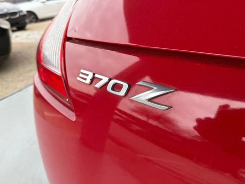 Used 2015 Nissan 370Z Touring Sport RWD image 9