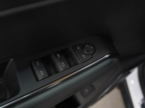 Used 2024 GMC Acadia AT4 w/ Super Cruise Package image 21