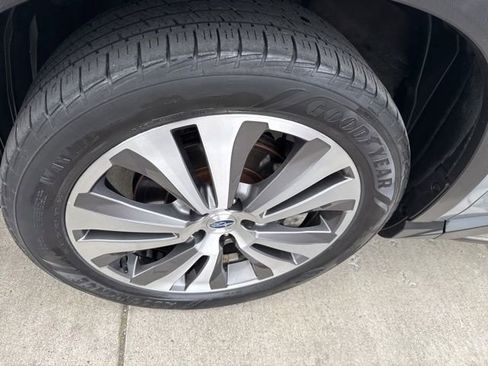 Used 2021 Subaru Ascent Limited w/ Technology Package image 17