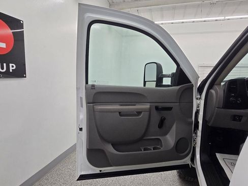 Used 2014 Chevrolet Silverado 3500 W/T RWD image 28
