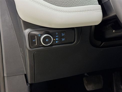 New 2026 Ford Explorer Platinum image 10