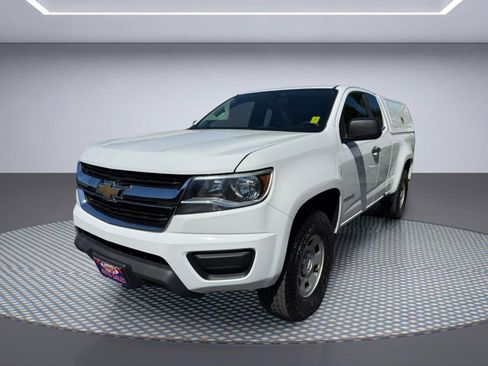 Used 2018 Chevrolet Colorado W/T RWD image 2