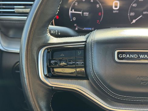Used 2023 Jeep Grand Wagoneer Series II AWD/4WD image 23
