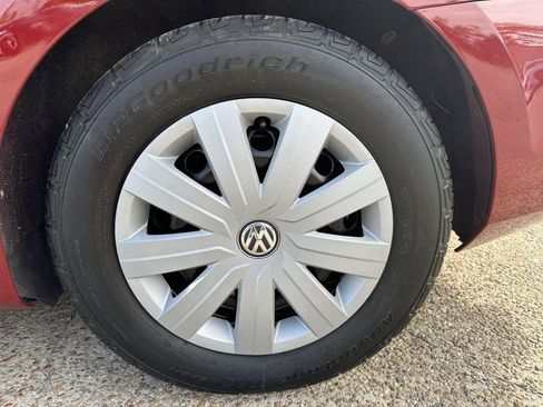 Used 2016 Volkswagen Jetta S FWD image 9