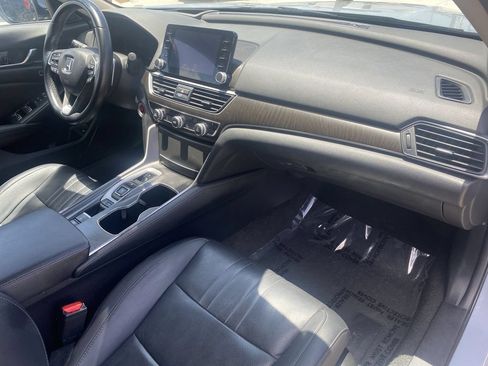 Used 2021 Honda Accord Touring image 30